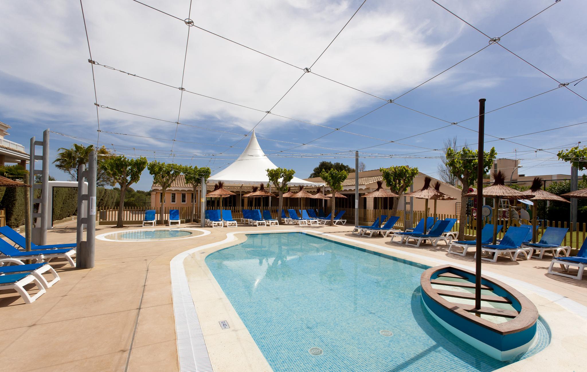 Insotel Cala Mandia Resort Porto Cristo Bagian luar foto